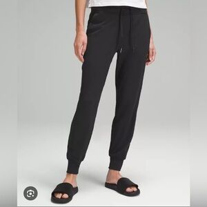 Black size 0 Lululemon ready to rulu joggers